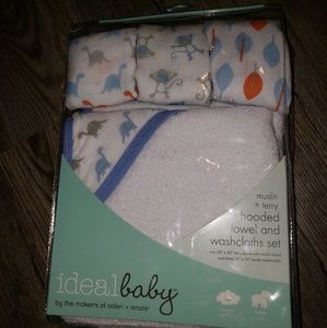 Hooded Towel and Washcloth Set